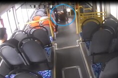 公交车起步太快， 乘客被摔骨折 ！北京法院 ：公交公司赔7万