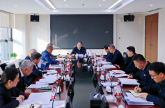 毛万春在湖南轨道交通集团宣讲调研