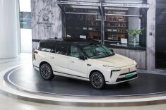 首款搭载VLA大六座插混SUV，魏牌全新蓝山智能进阶版上市 