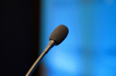 东部战区陆军部队对台岛北部相关海域实施远程火力实弹射击