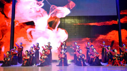 青春嗨翻天！周南梅溪湖中学新年晚会燃情启幕