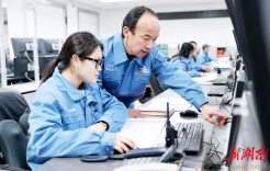 湖南石化自主研发消防装备智能清洗一体机投用