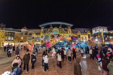 蓝色港湾跨年夜上演灯光、演艺、市集“三重奏”