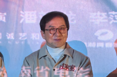 成龙首次出演阿尔茨海默症患者，称是“很大的挑战”