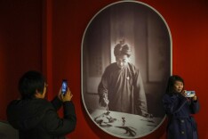 在徐悲鸿纪念馆品“文化味儿”，观众随骏马“奔腾”向未来