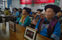 50余名绣娘“持证上岗”！保靖这场苗绣培训，为乡村振兴注入新活力