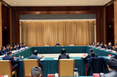 毛万春在湖南蓉园集团宣讲调研