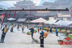 Folk Art Murals Become Major Cultural Draw in Aizhai Village