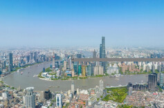 从 “卷自己” 到 “多维升级”，上海新年第一会以26条打造四大营商环境