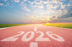 辛小湘新年献词丨心怀热望，努力让自己成为生长的变量