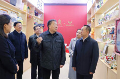 毛万春在省残联宣讲调研