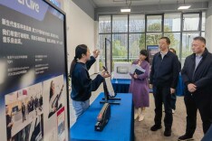 周健在湘江科技创新院开展工作对接