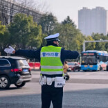 岳阳交警通报五大曝光：29家企业、个人“上黑榜”！