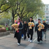 绿茵逐梦承初心 校友情深助成长—— 博才金峰小学举办足球文化节颁奖仪式暨湘超优秀校友返校交流活动