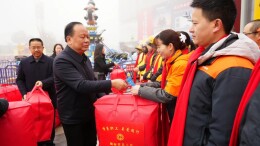 周农深入怀化基层送温暖