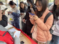 警惕金融“大饼” 共筑安全防线——湖南生物机电职业技术学院开展防非反诈志愿宣传活动