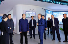 毛万春在中国电信湖南公司调研