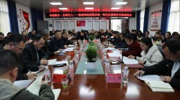 足球架桥续情谊   同心共探体教融合路