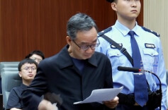 年度反腐大片丨违规吃喝、奢靡享乐，唐仁健受贿案细节披露