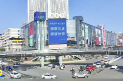 视频丨郴州球迷祝贺永州夺冠标语，登上永州街头多块大屏