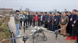 田间学艺，云端作业：永兴打造无人机植保骨干队伍