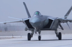 歼-20歼-16歼-10同框！最新训练画面来了