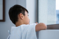 “护娃神器”儿童电话手表真能放心护娃吗