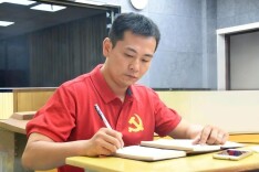 三尺讲台守初心    一纸教务担使命——记郴州市湘南小学教师唐金斌