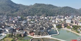 宜章县腊元村：碧水映古村 冬景古韵浓