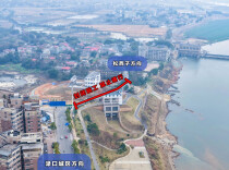 这个路段封闭施工！注意绕行！