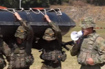 别眨眼！直击海军陆战队超燃训练现场