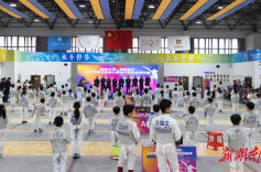 剑影耀雨花 少年竞风流——长沙雨花区第八届中小学生击剑比赛开赛