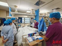 先心病少女41℃高烧命悬一线！湘雅医院多学科团队为她“抢”回人生