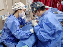 即刻种植！40分钟“种”回新门牙