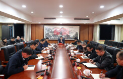 刘志刚主持召开全区低温雨雪冰冻天气应对会商会