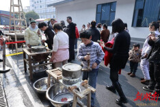 涟源桥头河镇举办非遗民俗活动