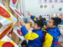 南县桂花园学校：指尖裁非遗 校园绽芳华