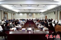 周振宇调度2026年“湘超”筹备及市体育中心改造工作