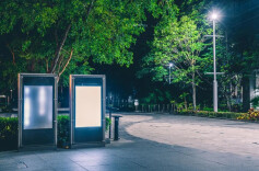 公共场所“明牌”也会捎带“暗祸”