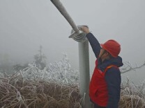 国网永州供电公司：新一轮寒潮首次融冰告捷 打响保供电攻坚战 