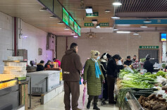 日均备货超万吨！长沙农批市场“雪中送菜”不停歇
