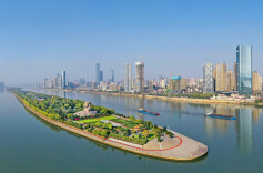 长沙：以文润城 以法护航@湖南日报