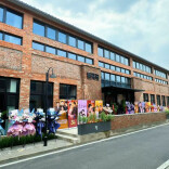 嫣然天使儿童医院欠租风波引发全网捐款，多企业晒出转账单，一短剧制作团队代表全体观众捐100万元