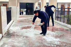 平江县天岳芙蓉学校用责任与爱心开辟“安全通道”