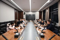 周健调研新区新型研发机构建设运营情况