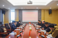 岳阳市跨境电商协会、行云集团来岳阳临港高新区考察座谈