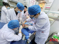 多学科团队作战，宁远县人民医院成功抢救超早产双胞胎