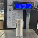 银价猛涨！女子3年前买钻戒送的足银保温杯，身价“反超”钻戒，网友：我家储藏室好像也有