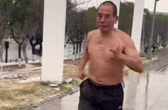 寒冬下雪天也穿短裤户外锻炼，76岁长沙爹爹50年坚持诠释“运动永不晚”