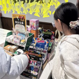 扭扭乐成年轻人“新盘串”，指尖解压玩具风靡|消费新观察